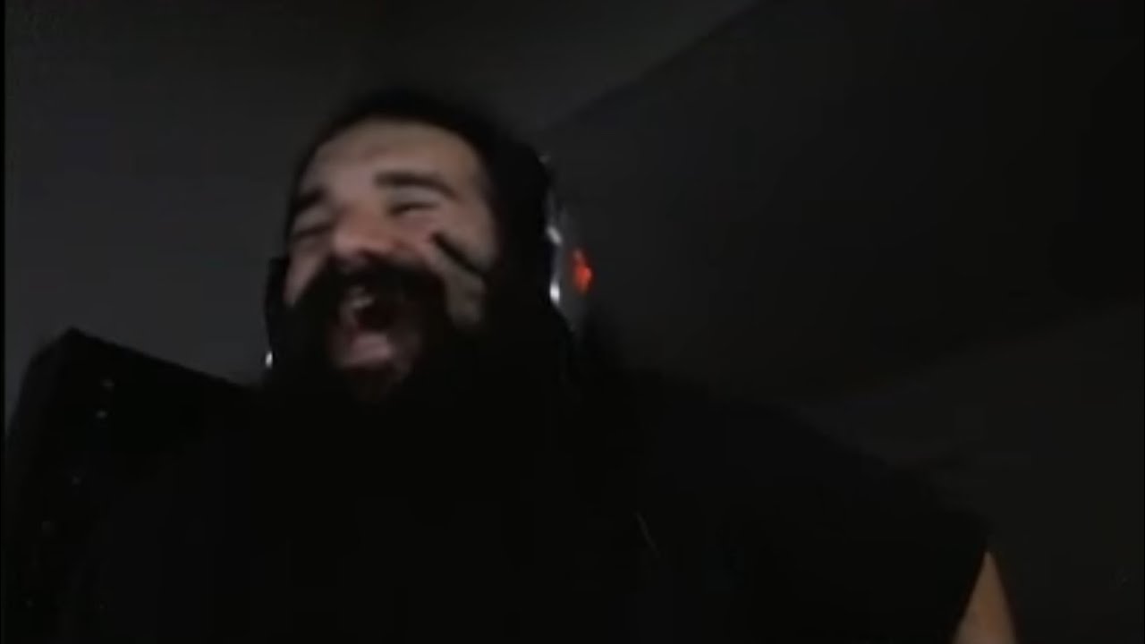Aris (Avoiding the Puddle) Laughs at My Donation Names, Vol. 4