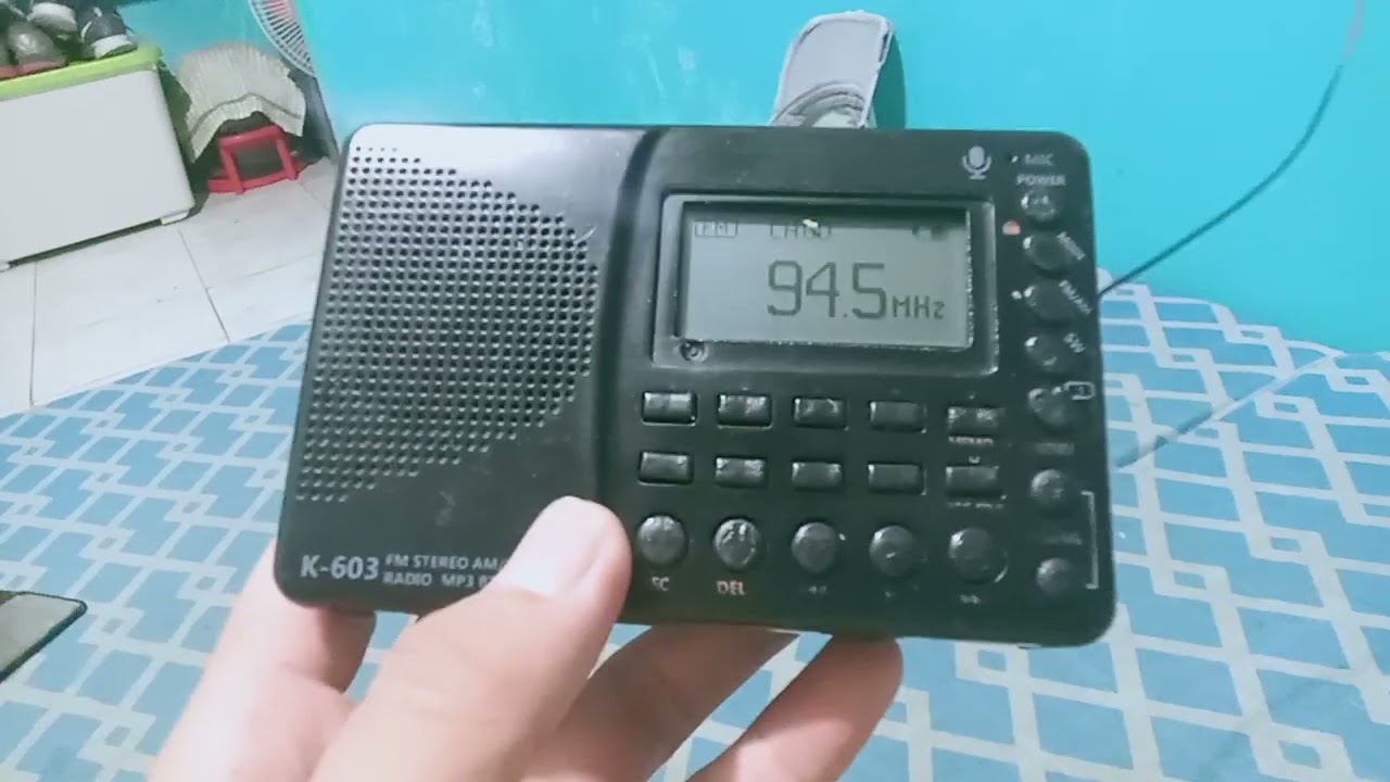 Evening FM bandscan for HanRongDa K-603 Receiver using an external antenna