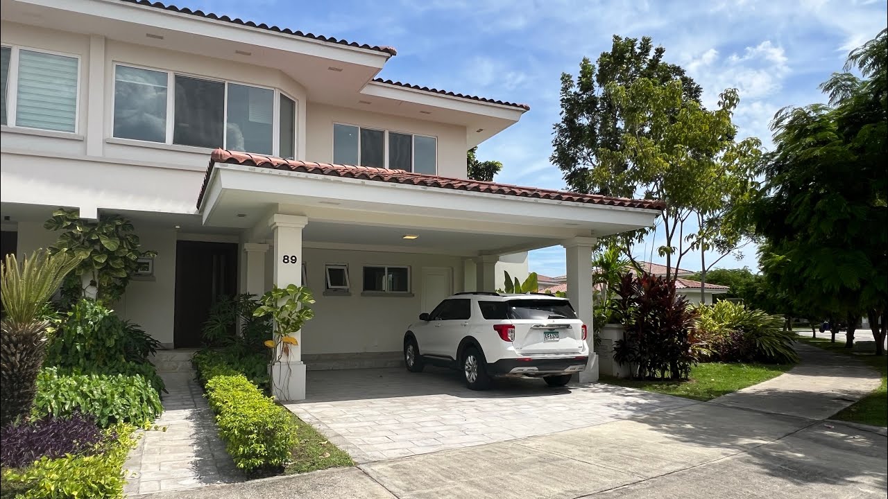 VENTA CASA EN PANAMA EN SANTA MARIA GRAN OPORTUNIDAD