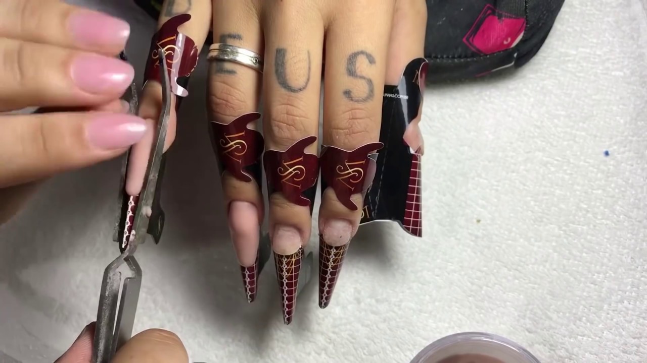 ALONGAMENTO ESCULPIDO EM ACRÍLICO/ Arte com Esmalte