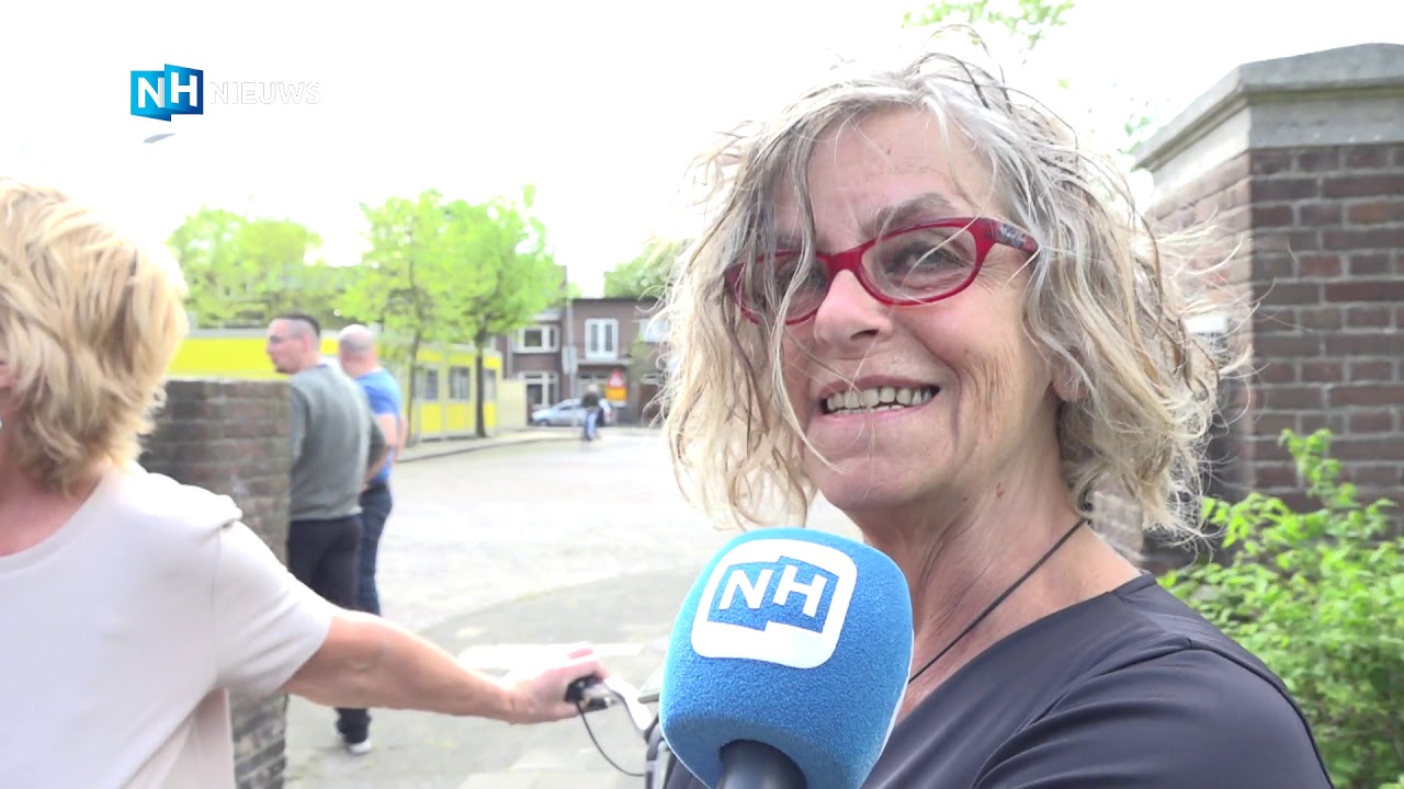 HAARLEM Wie durft?! Loopbrug tussen torens Haarlemse Sint Bavo Basiliek geplaatst