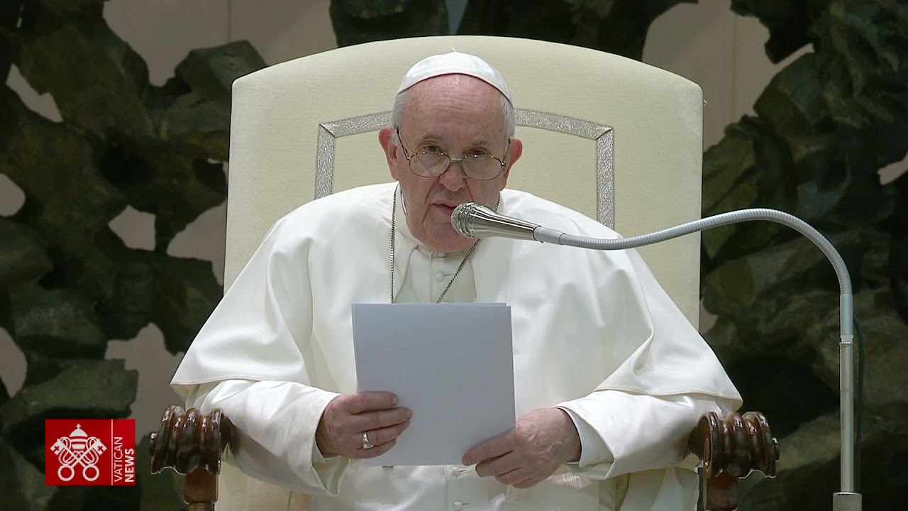 Papa Francesco: non chiudiamo gli occhi di fronte ai migranti
