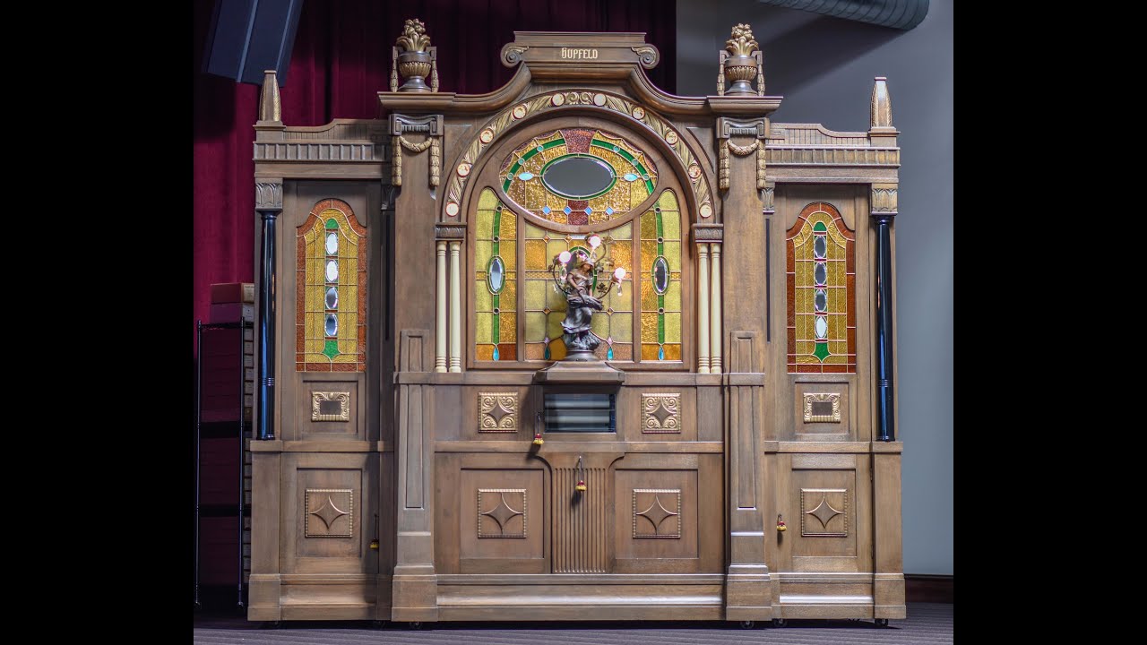 Lot 906: 1910 Hupfeld Super Pan Orchestra