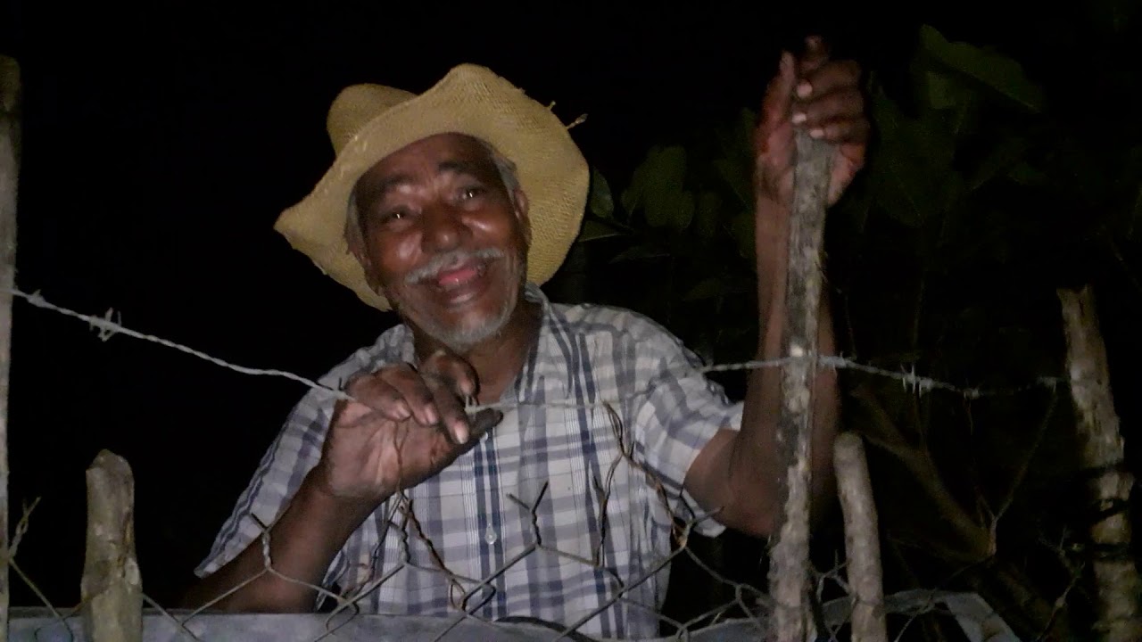 Don blas y sus perras muy entretenidas desde tocoa colon Honduras