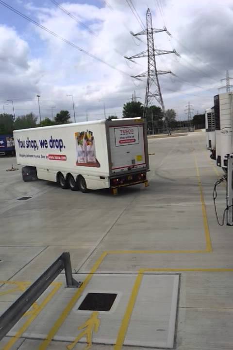 Tesco reversing assesment at Dagenham