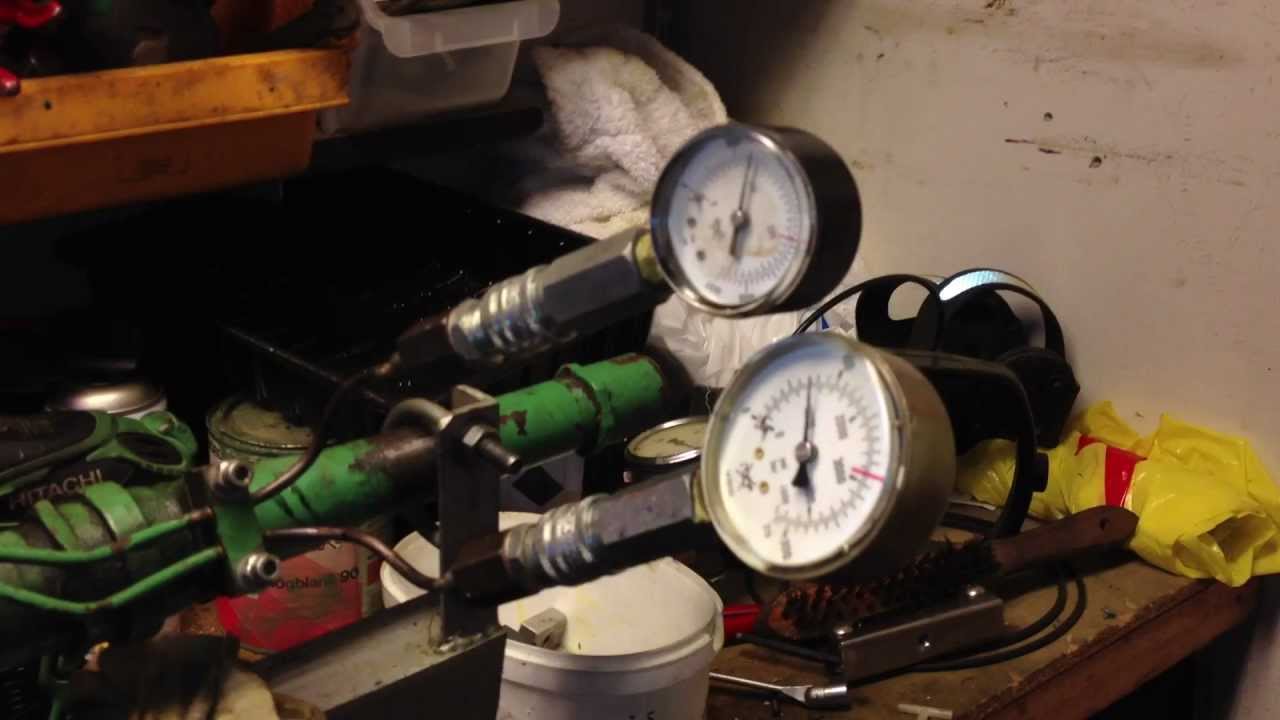 Control of a Citroen DS steering rack mounted in a bench