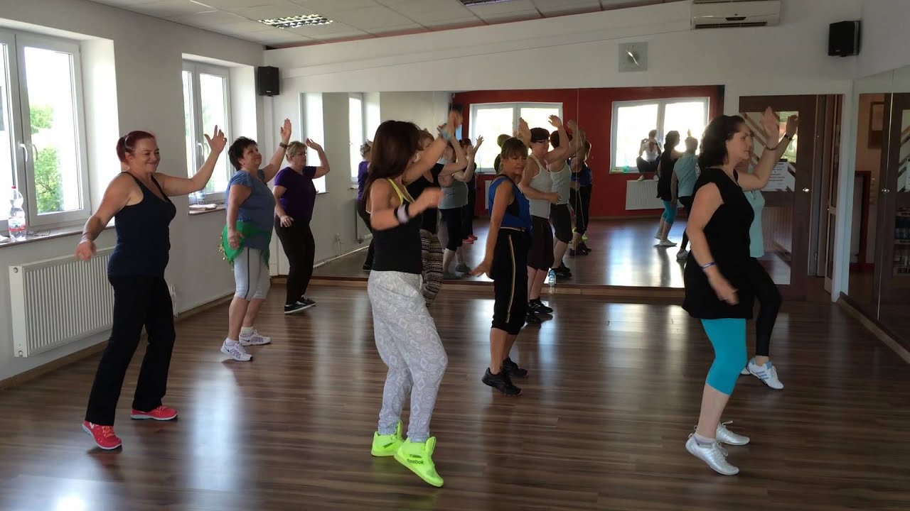 ZUMBA®GOLD Iwona -  KISS KISS (Zumba Mega Hits)