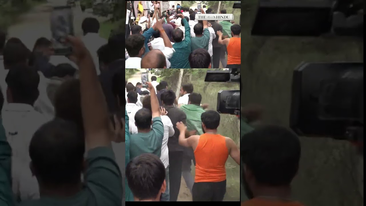 Jaipur: Locals stop CJP&rsquo;s Ashutosh Ranka, supporters from visiting government school in Bagru
