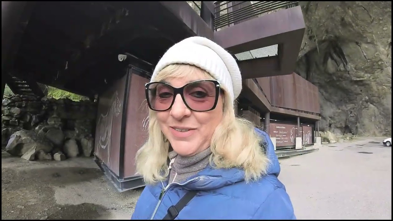 VISITANDO LA CUEVA DE PINTURAS RUPESTRES DE NIAUX, FRACIA, EN AUTOCARAVANA