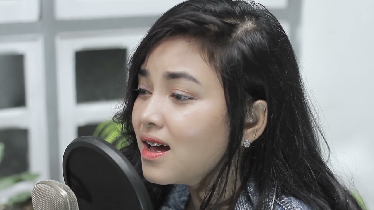 Agnes Monica - Jera (Cover) Avril Vrian