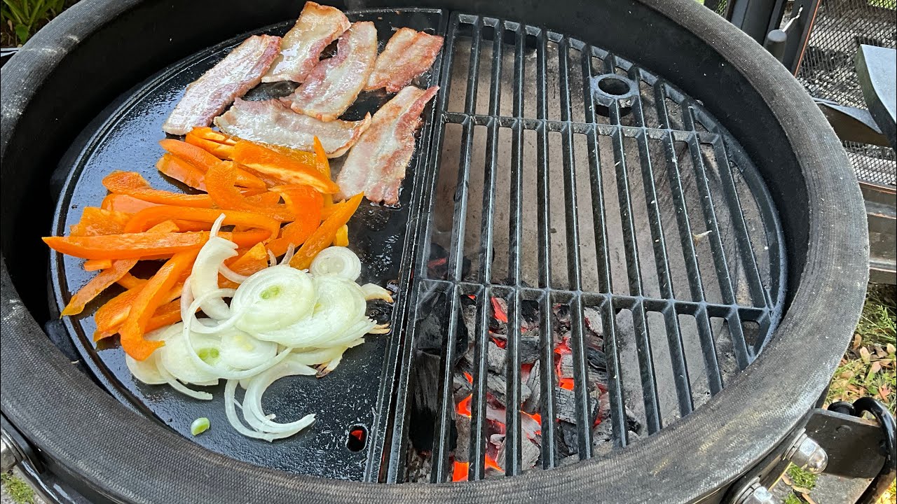 Installing new Grill Grates on the 24 Inch Louisiana Grills Kamado