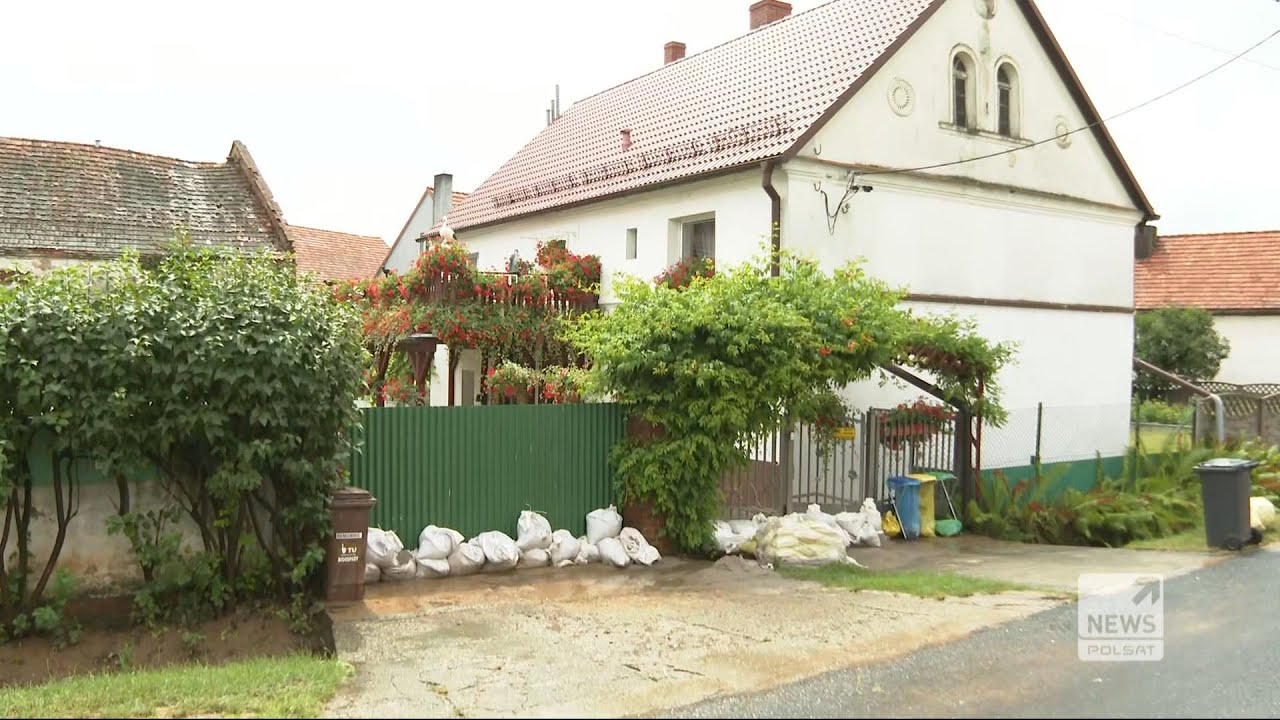 Nawałnice, grad wielkości jajek i podtopienia