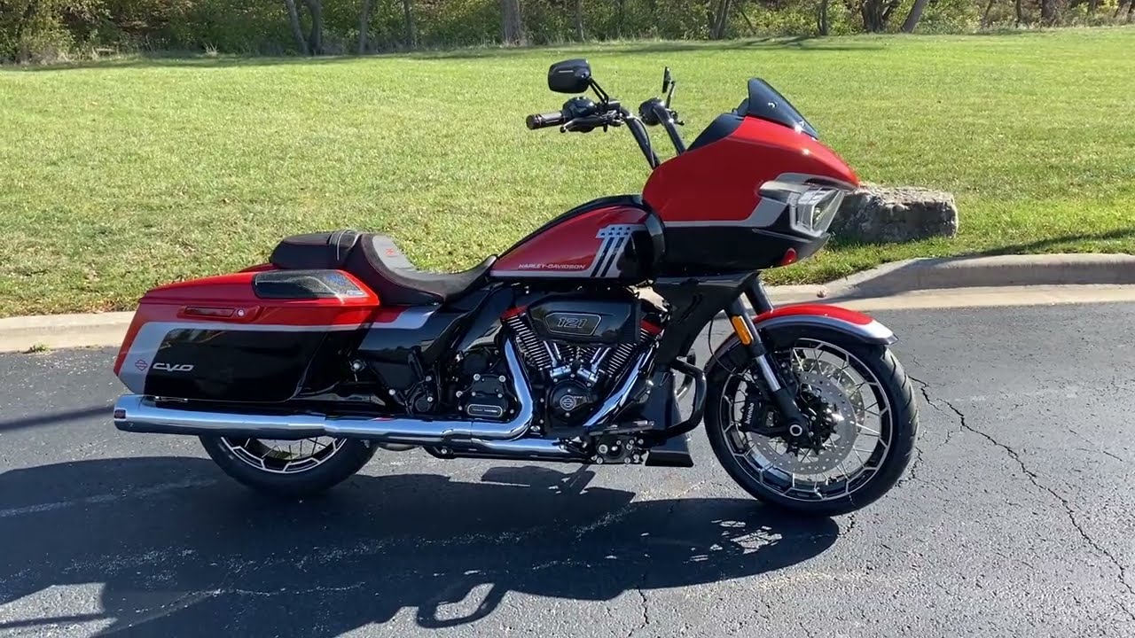 2024 HARLEY-DAVIDSON CVO ROAD GLIDE in LEGENDARY ORANGE
