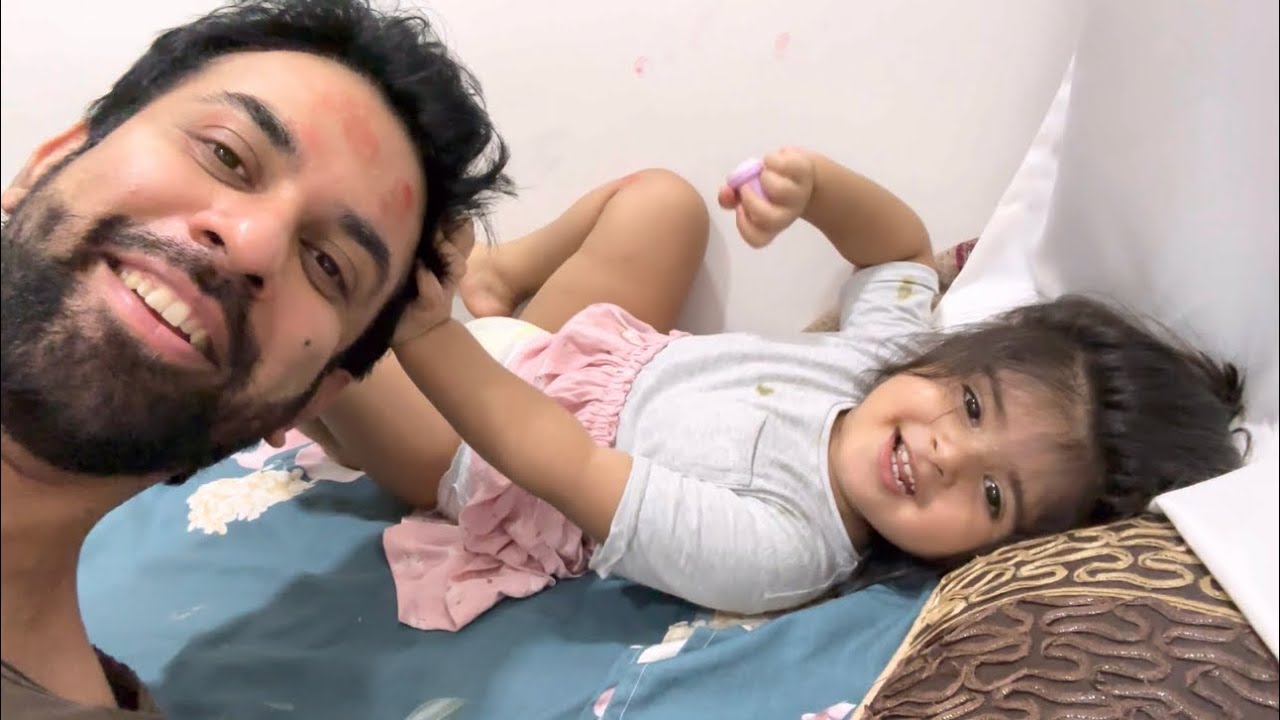 Ziana does make up on Me 😅😳🧐| Mom & Dad back in Mumbai for Durga Puja 💕