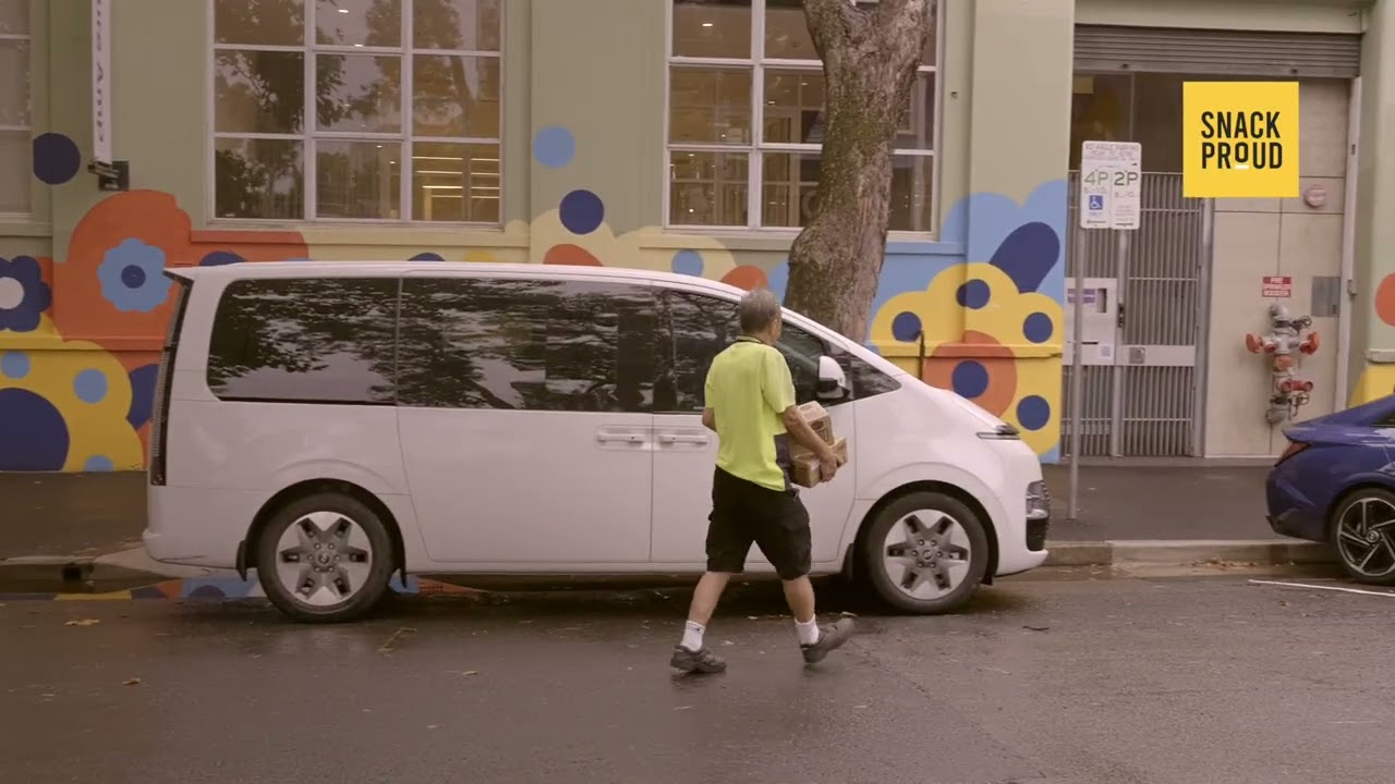 Simon, Snack Proud Delivery Routine