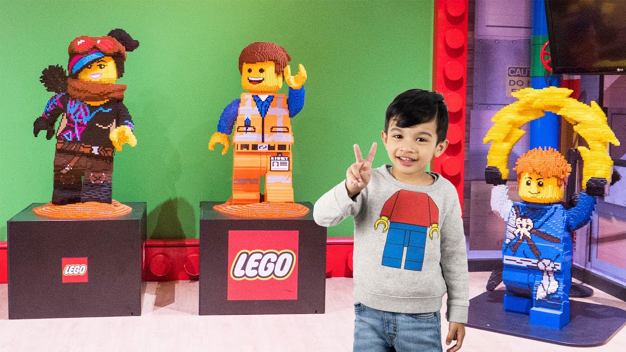 Axel goes to LEGOLAND Indoor Playground