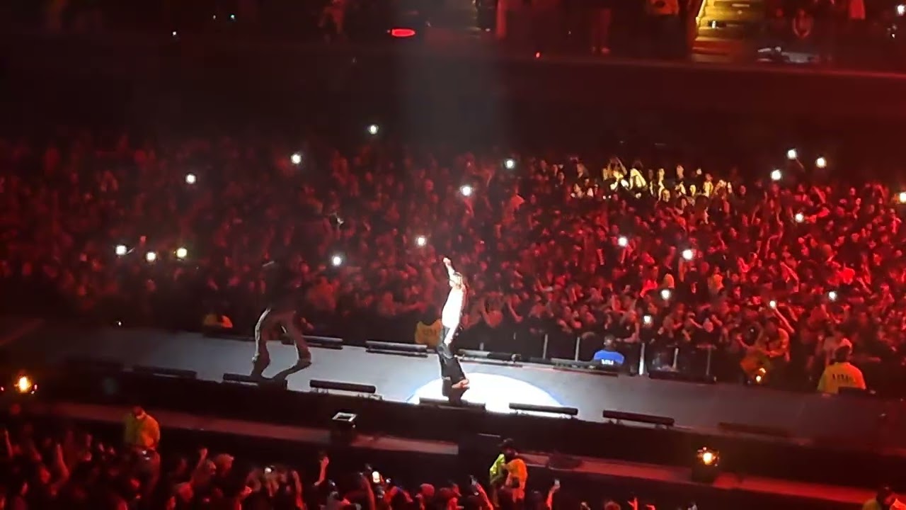 C.R.O - YO YA GANE FEAT. BHAVI (VIVO MOVISTAR ARENA 2025)