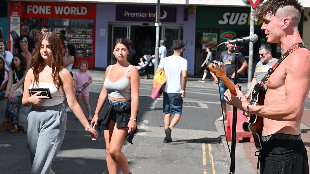🇬🇧 [4K] July 2022,Most Popular Rock Push Band of All Time (Ren) Brighton North St ,UK