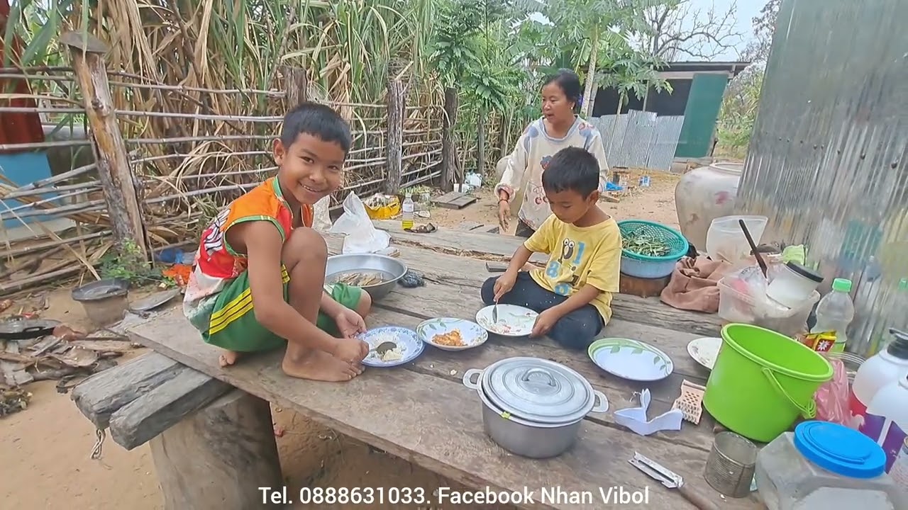 សកម្មភាពអ្នកភូមិពេលព្រឹកថ្ងៃទី១២ ខែមីនាឆ្នាំ 2026