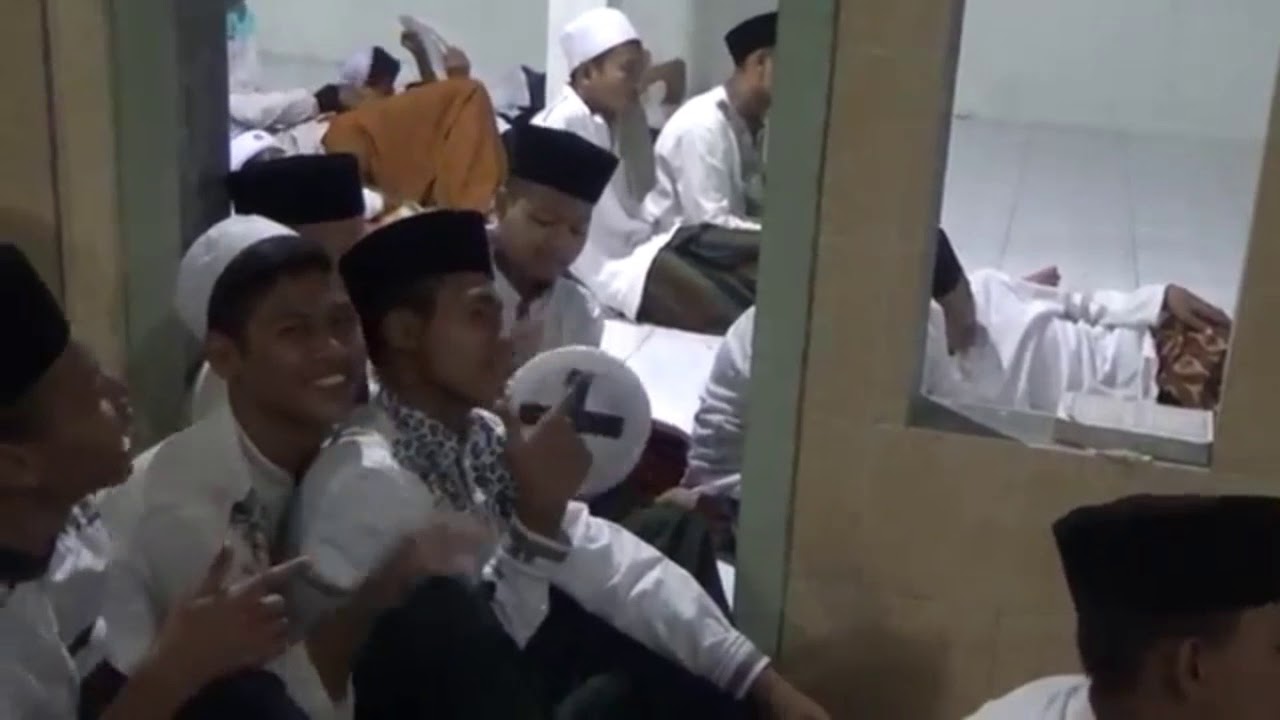 #pon pes roudhotut tholibin jragung....#kreasi para santri # Di ba'an😅