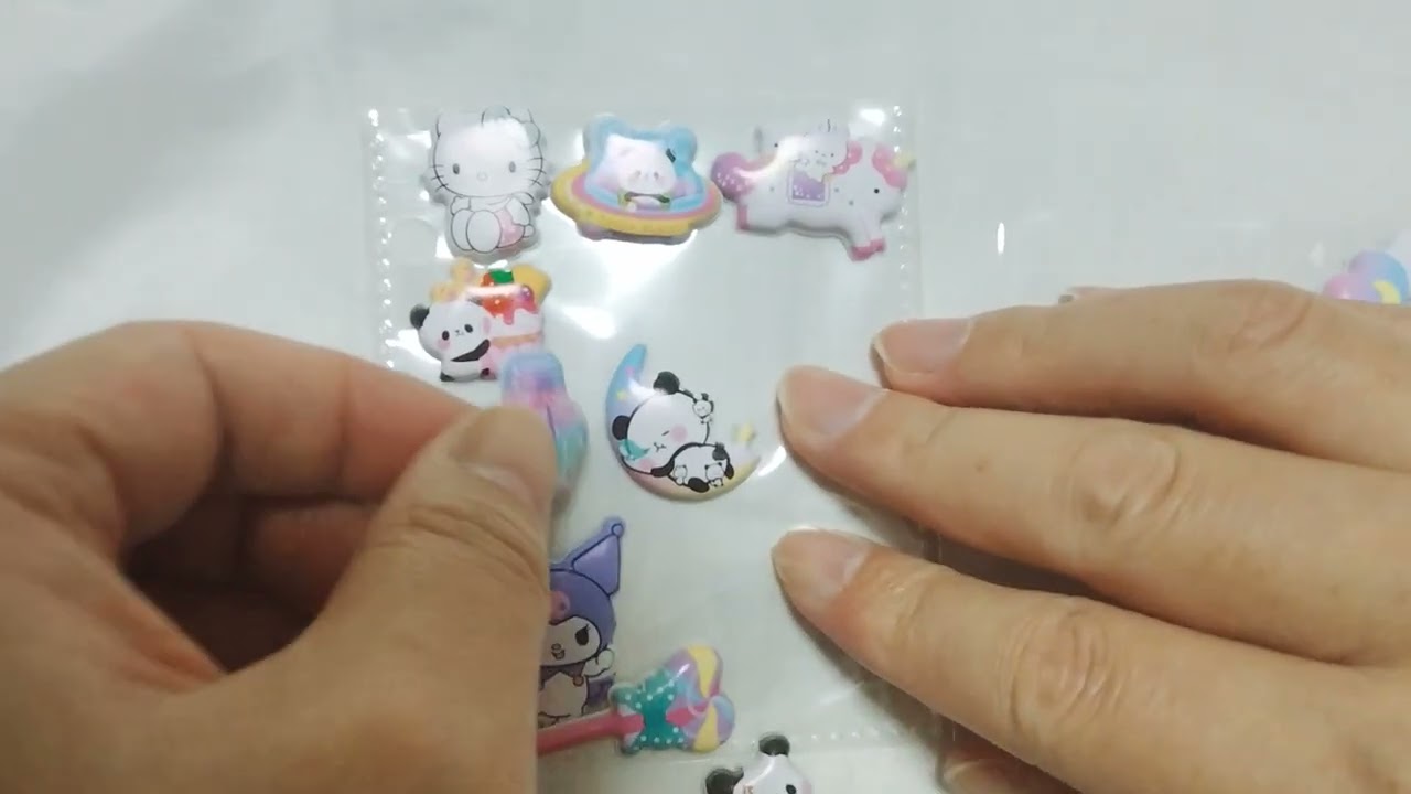 ボンボンドロップシール　ぱーちゃんがおしりシールのあまりをシール帳に貼ったよ！#ユニコーン　#パンダ　#サンリオ