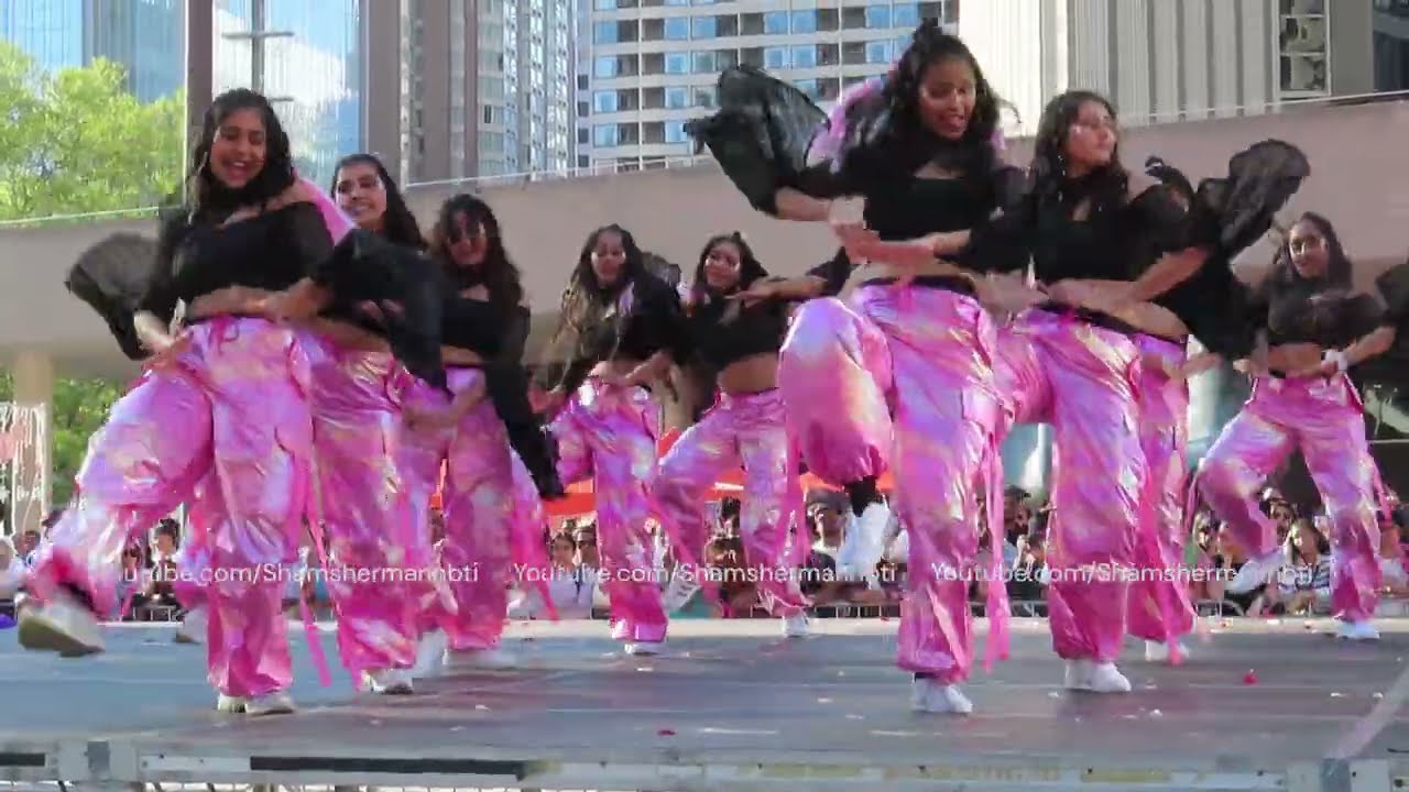 ENERGETIC INDIAN DANCE in Toronto. // Flavours & Arts of India 2024. // Indian Girls Dance in Canada
