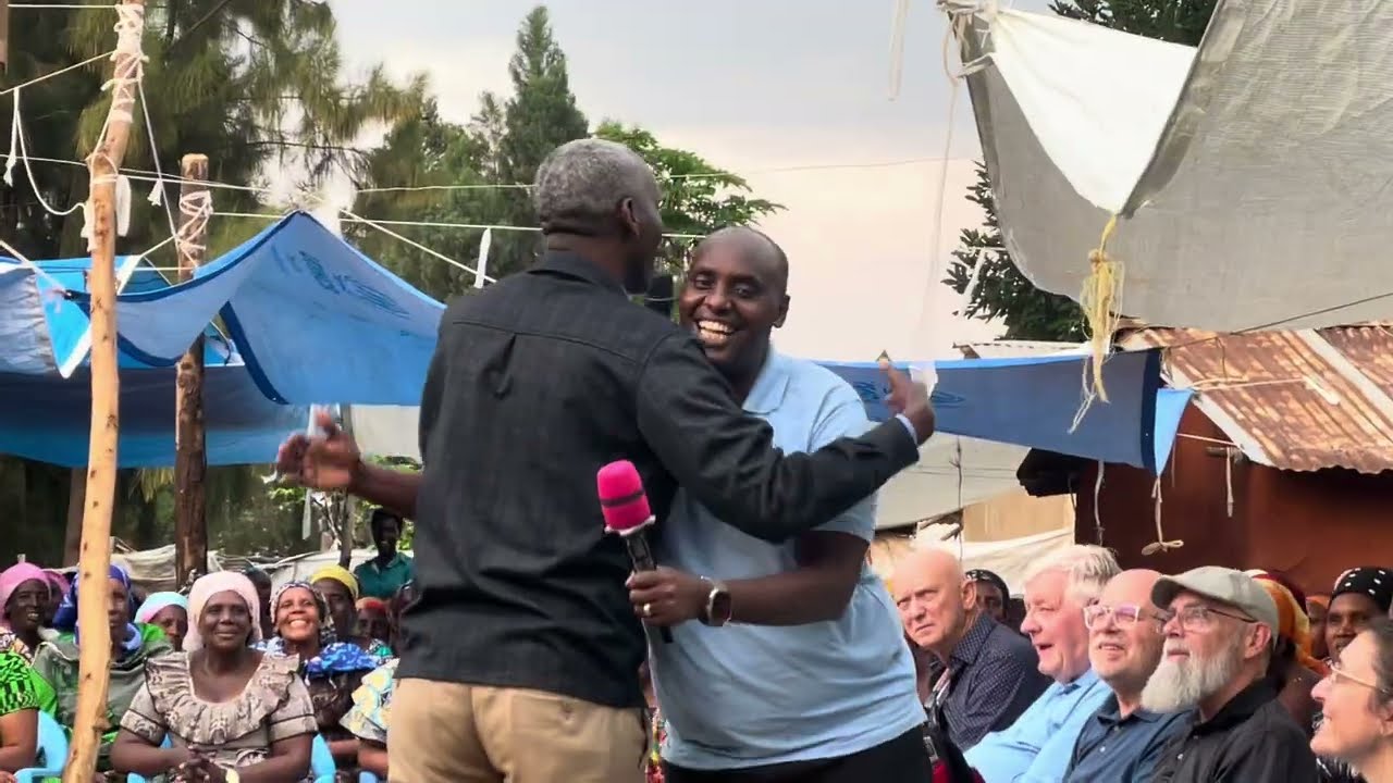 EJO HABANYAMURENGE NIHEZA HAMWE NA APÔTRES JACQUES 