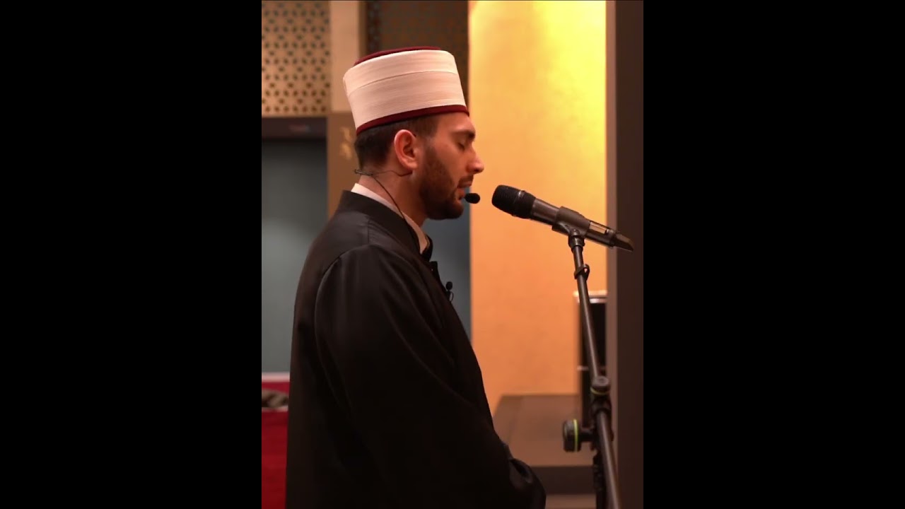 Namazi i Jacisë me fillimin e Sures Isra në Xhaminë TULIPAN