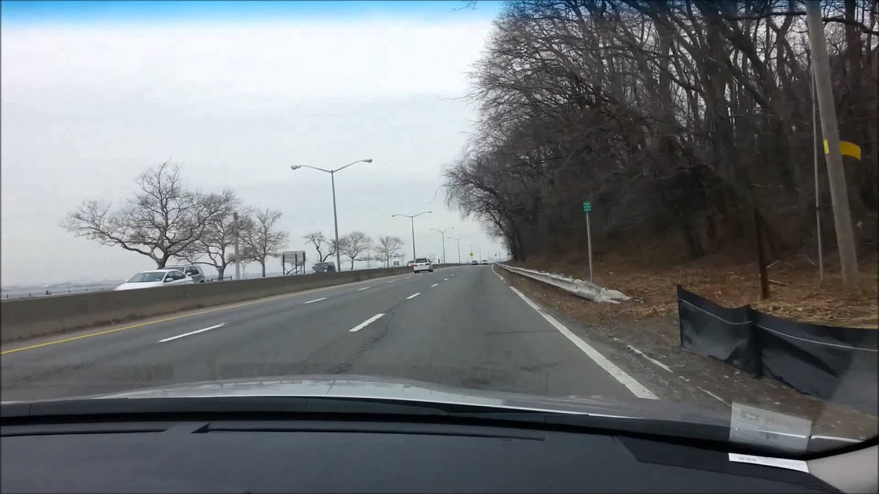 Right Lane Ends - What to Do for Beginner Drivers