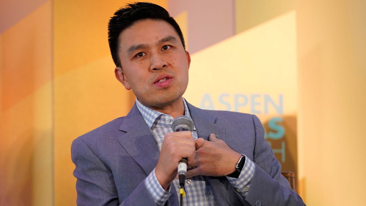 KHN's 'What the Health' Podcast: The Politics of Health Care (Live Taping)