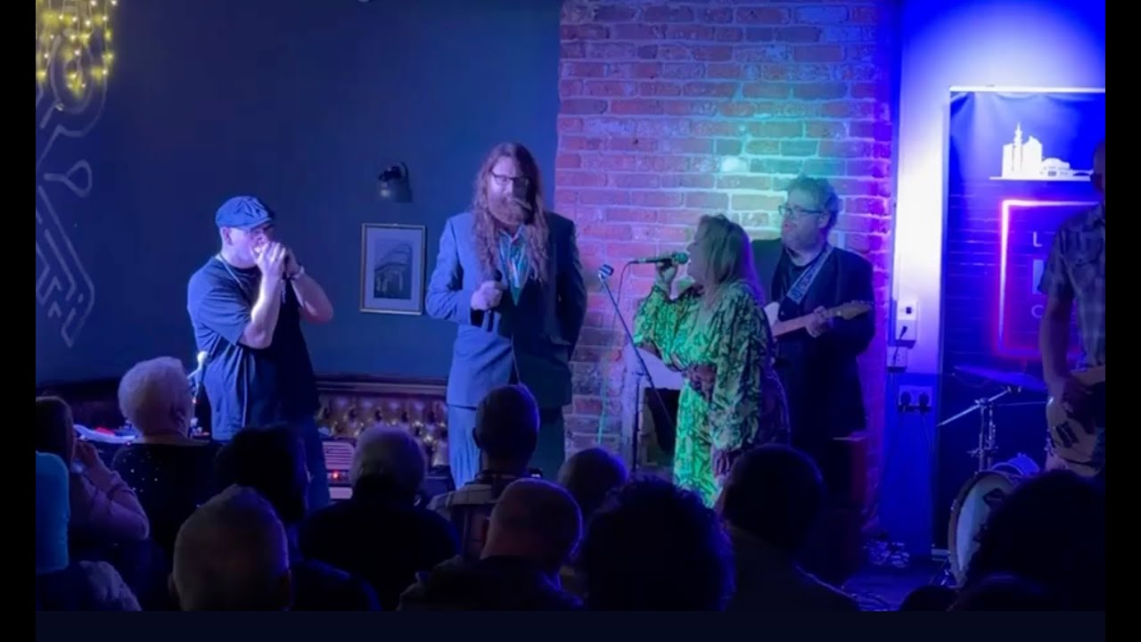 EMMA WILSON BAND with guest singer Pat Fulgoni at Leeds Blues Club Xmas do