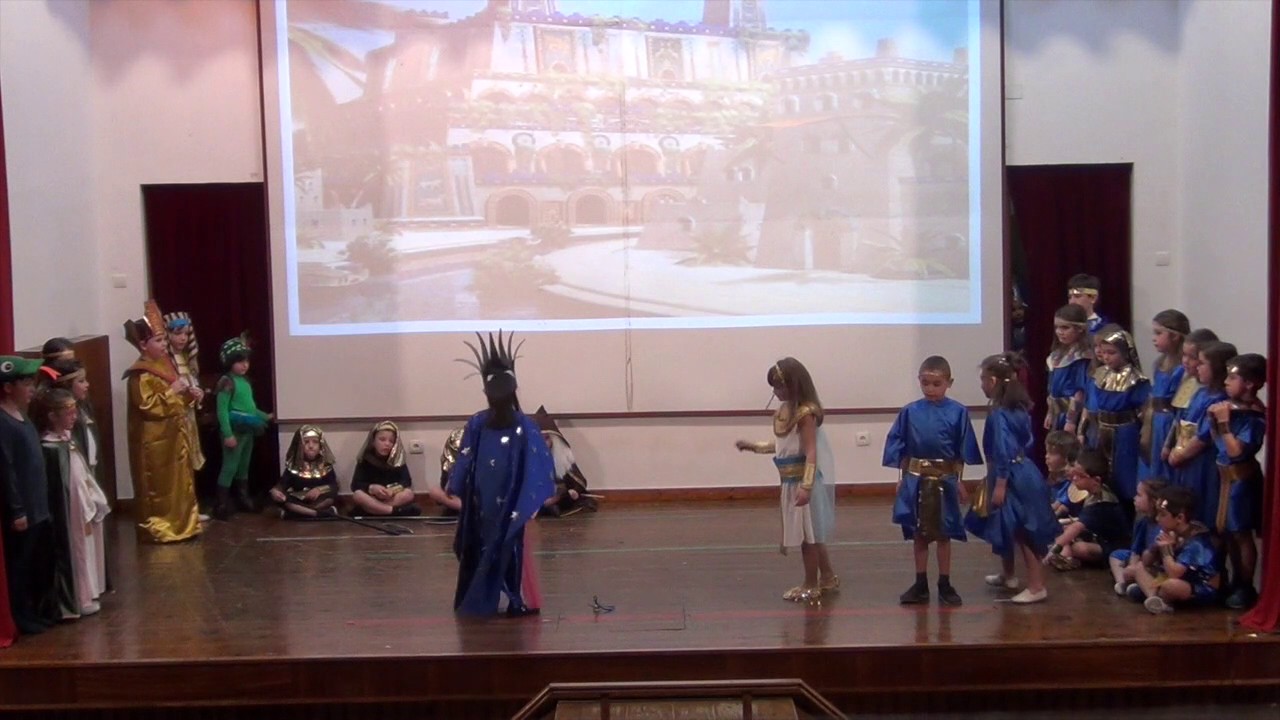 Festival de la Familia 2017 - 1 y 2 ED Primaria - Colegio Sagrada Familia - El Entrego
