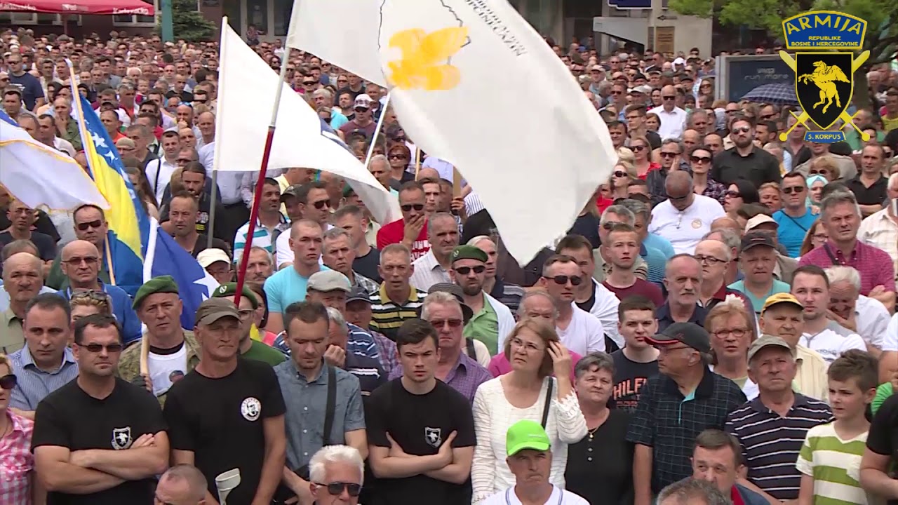 VELIČANSTVENI SKUP PODR&Scaron;KE ATIFU DUDAKOVIĆU I BORCIMA 5.KORPUSA