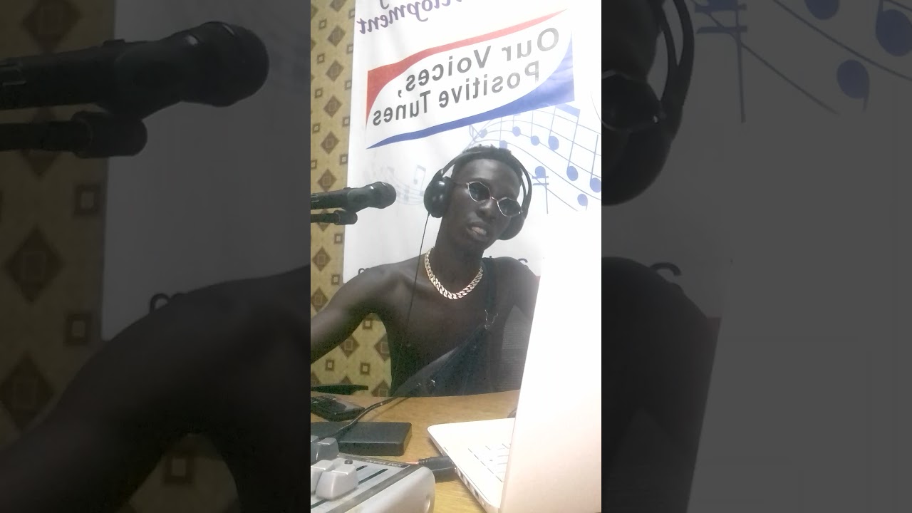 JOKING AT DHK RADIO WIITH ZJ EAZY