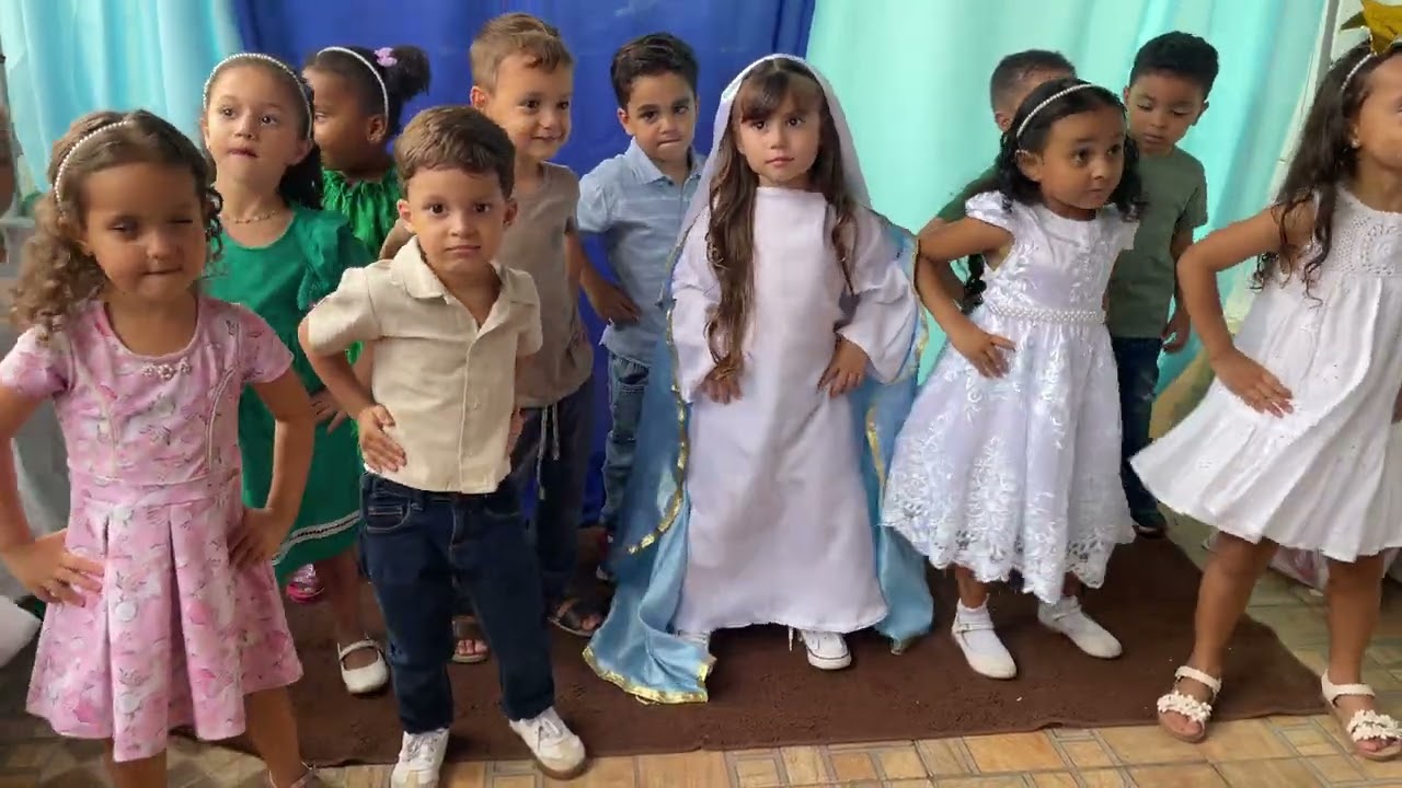 Apresentação de Natal da Escolinha 