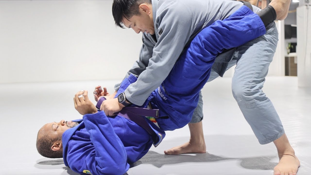 Closed Guard Escape | Standing Knee Wedge Escape | Team Doan
