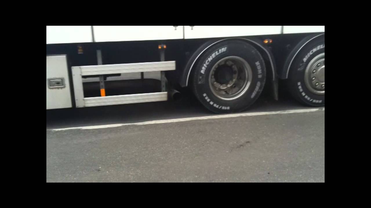 Jimmy's scania \8/ R500 med rakt r&ouml;r 6