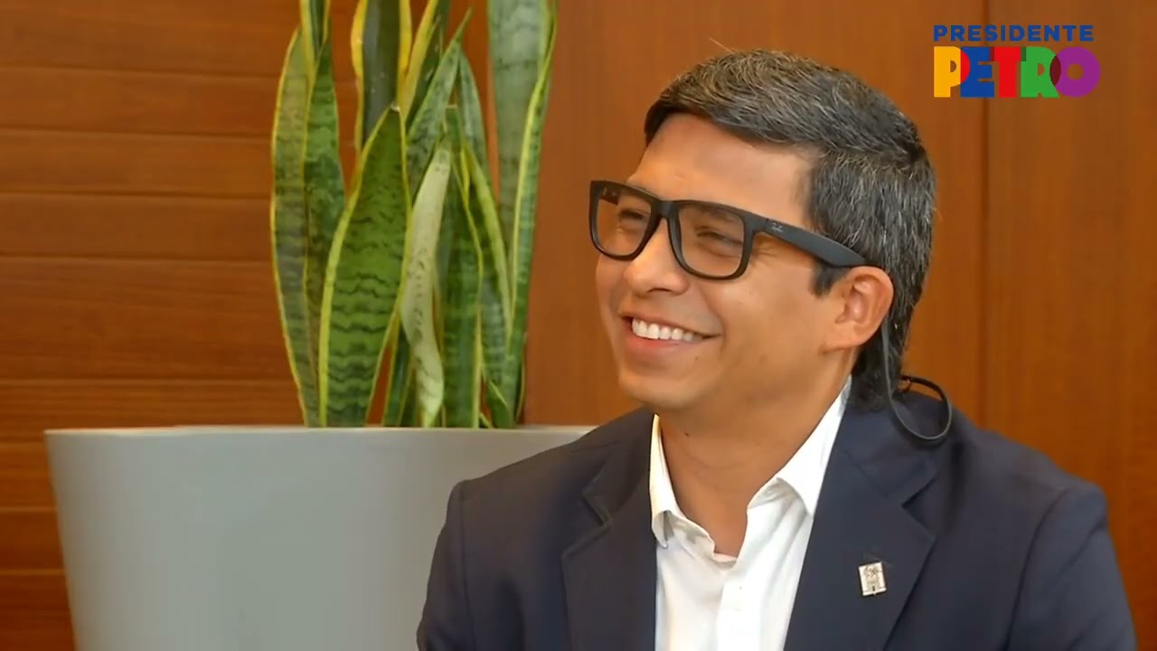 Gustavo Petro poco a poco está seduciendo a Antioquia. Entrevista completa en Telemedellín