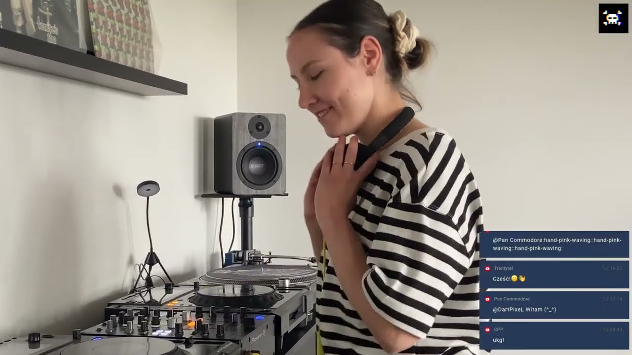 Saturday Mashup: DJ PINEAPPLE uk garage mix