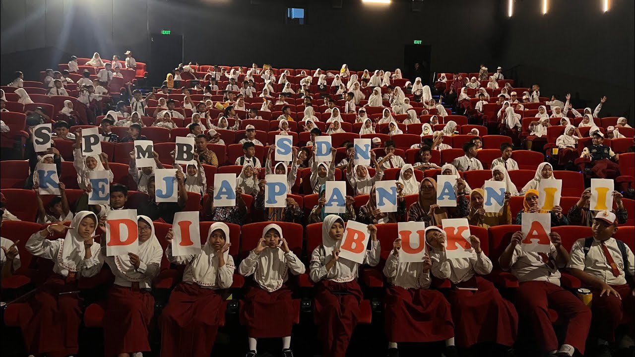 outingclass#emputantular#nobar#bioskop#cyberbullyingawareness#film#sekolah#pasuruan#sd#sidoarjo 