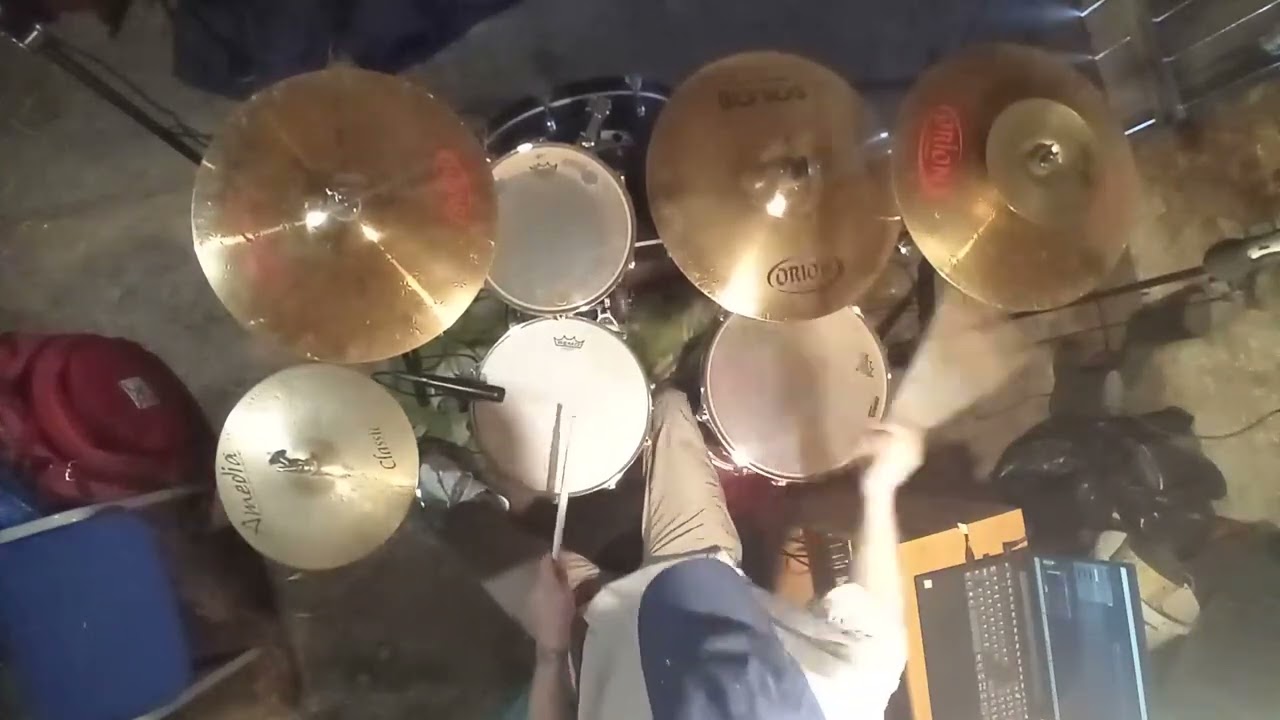 Robert Chojnacki - Ciągle czekam (drum Cover)