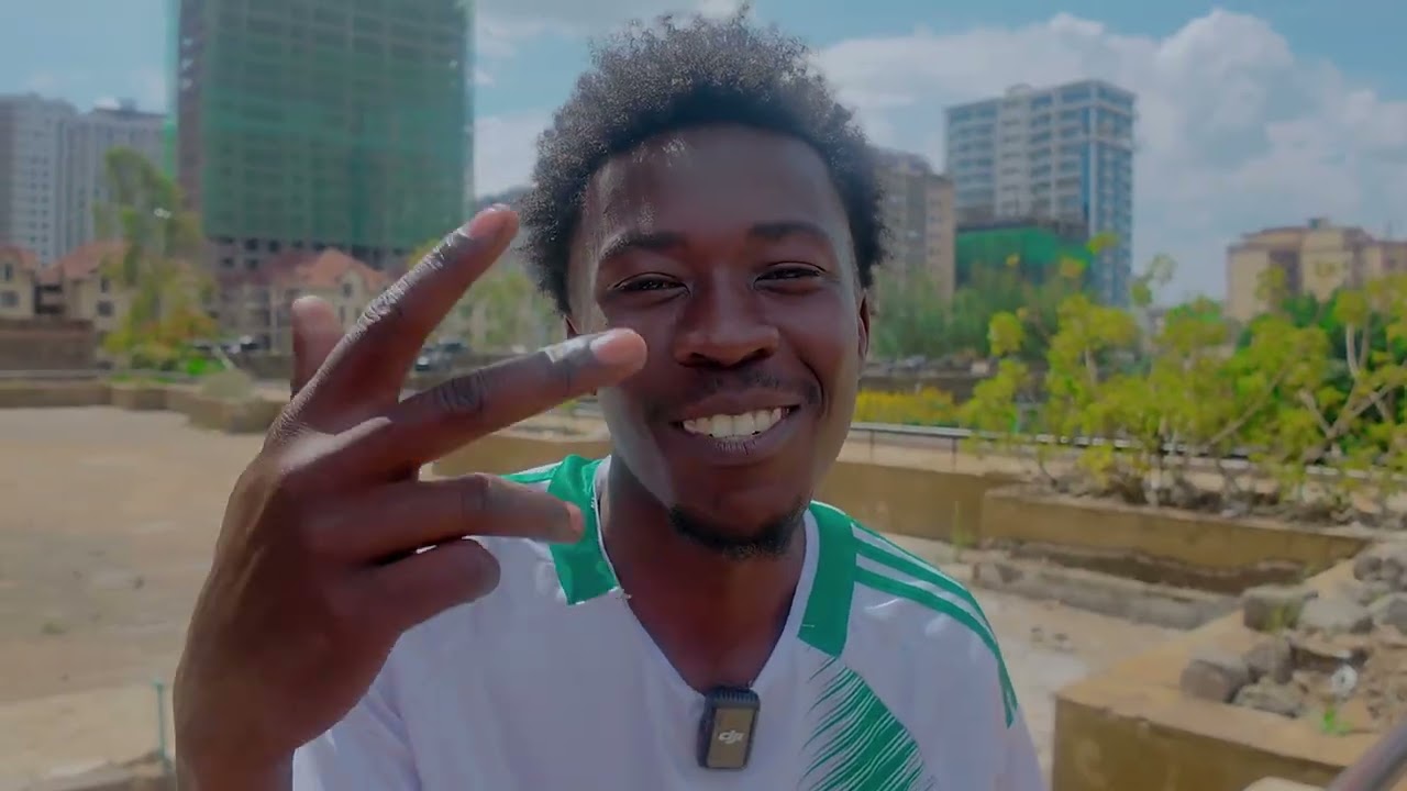 Boychild anaomba picha.