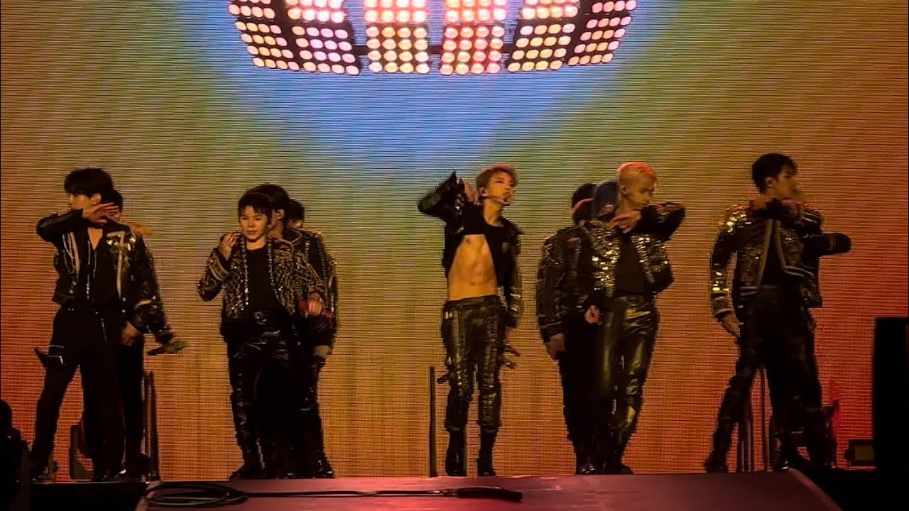 220812 SEVENTEEN - HOT 4K Seattle Fancam BE THE SUN TOUR Live @ Climate Pledge Arena SVT 직캠