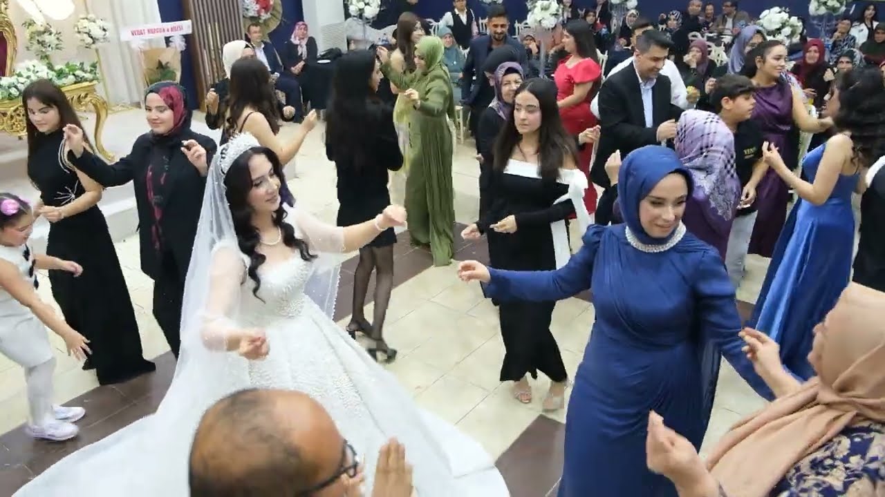 YÜCE AİLESİ & KARAKOCA AİLESİ - NİMET & YUSUF - PART 2 -VENÜS BALO SALONU - PROF MEDYA #düğün #halay