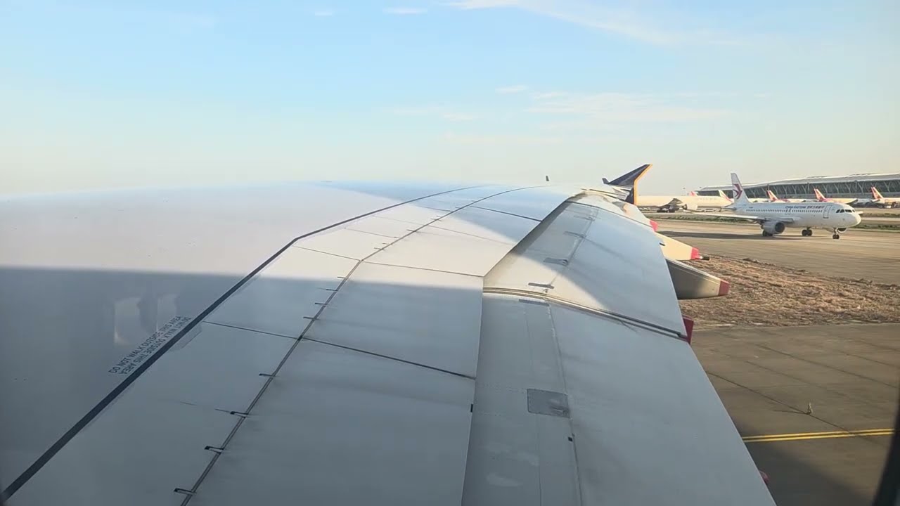 Singapore Airlines A380 Takeoff from PVG 9V-SKP