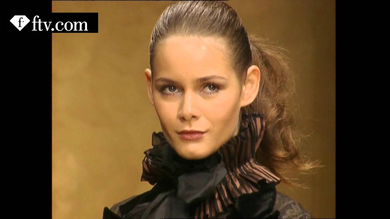 FLAVIA DE OLIVEIRA + MONIQUE OLSEN MODELS - FALL/WINTER 06/07 | FTV.com