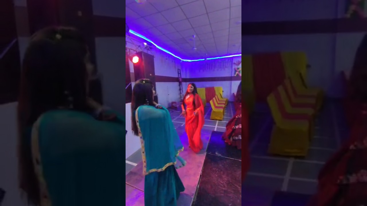 Party Dance on chunri song 