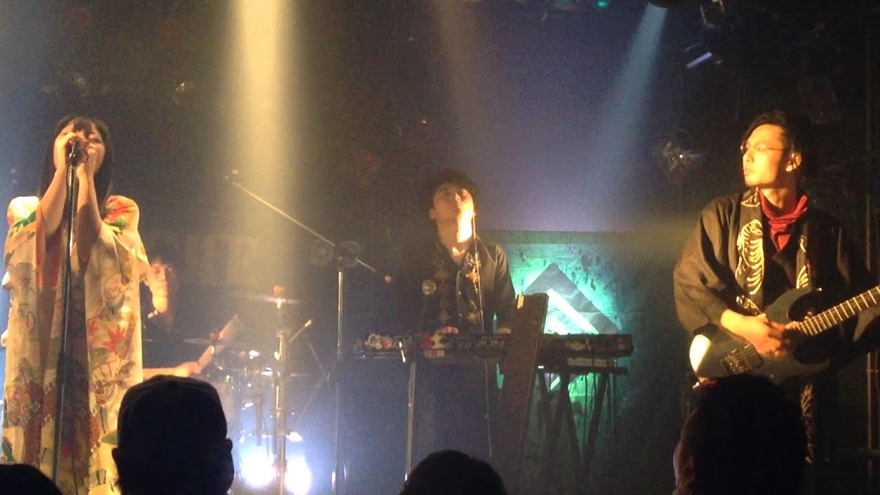 Mergingmoon One man live 12/4 2015