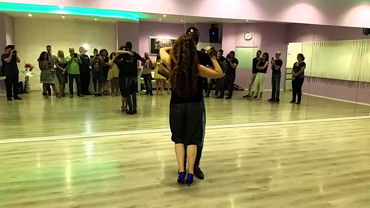 KIZOMBA tricks 20.08.15
Demo - DASMARA & LAURA