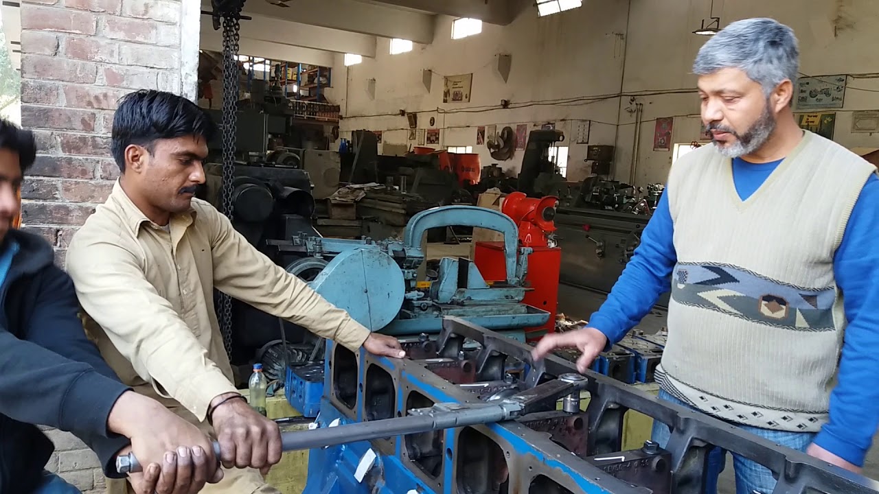 Crankshaft Clearance check ( SE 16 cylinder 4016) with subtitles - NBAE